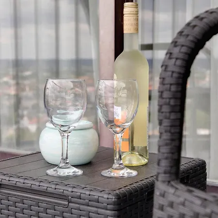 Apartment Global - View 28 *